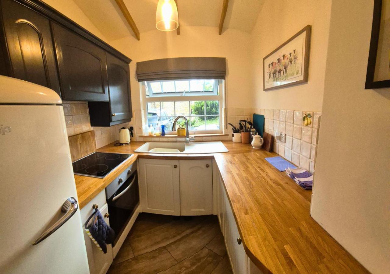 Bowland Breaks - Cobble View Cottage With Private Parking Near All The Local Wedding Venues Waddington  Exterior photo